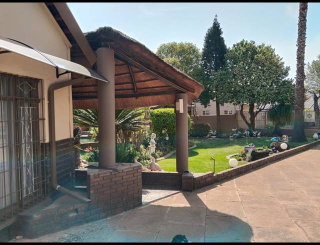 4 BEDROOM HOUSE FOR SALE IN BRACKENDOWNS